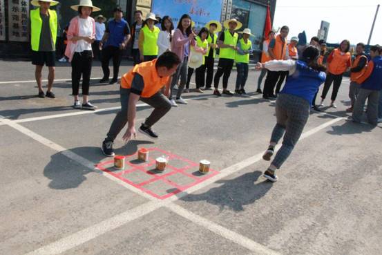 86e2a35834416a533e76bbd716f372c